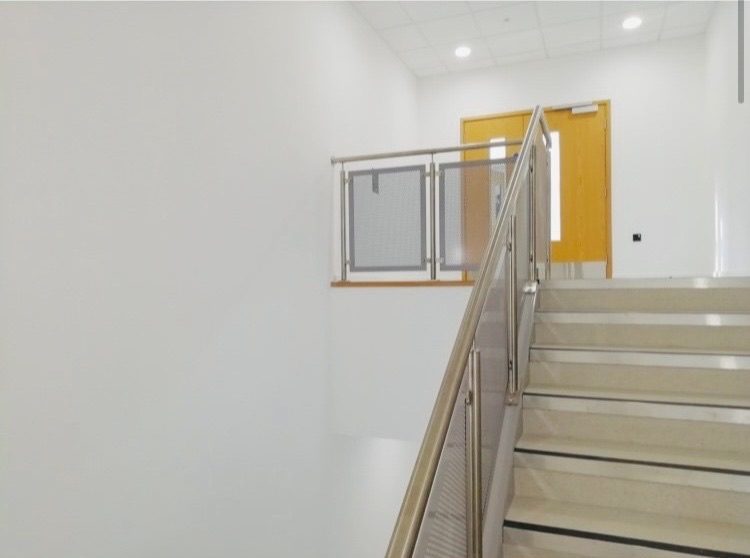 Stair landing & balustrade